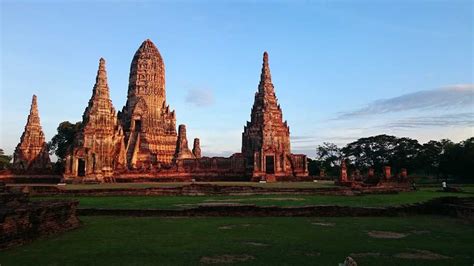  Arcitecture of Ayutthaya:  A Forgotten Kingdom Rises From the Dust