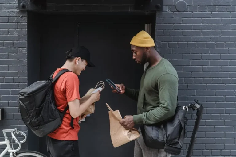 Paper Bags vs Alternatives: What Is Better?