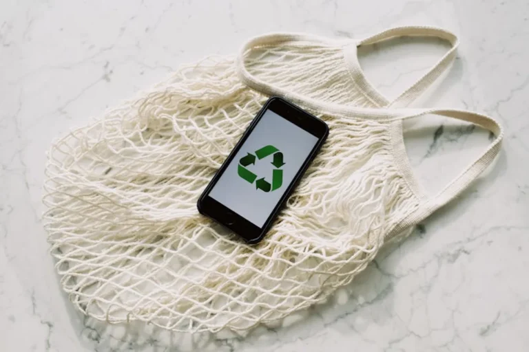 Reusable Bag Marketing Ideas for Local Businesses