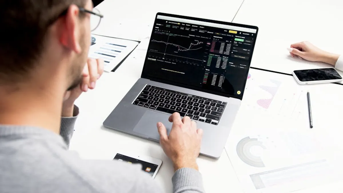 What Marketers Should Check Before Writing About thetechnotrick.com